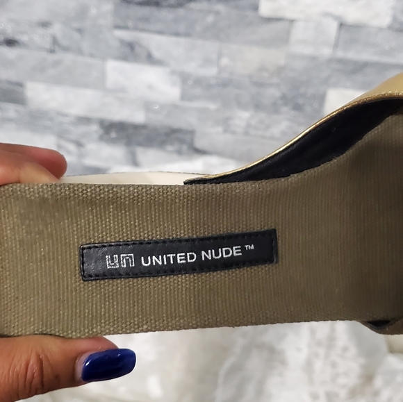 United Nude Mobius Olive Sandals - Picture 6 of 9
